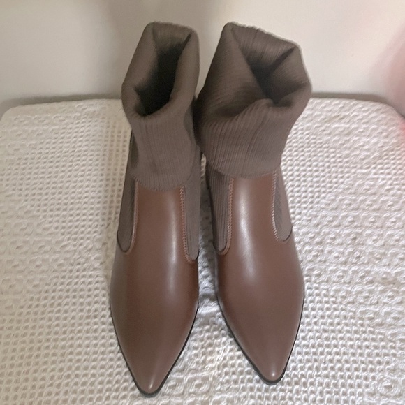 Brown socks Ankle Boots for Women - Picture 3 of 7